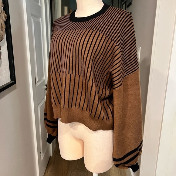 PHILOSOPHY black and brown boxy sweater it’s oversized sleeves - Picture 13 of 14